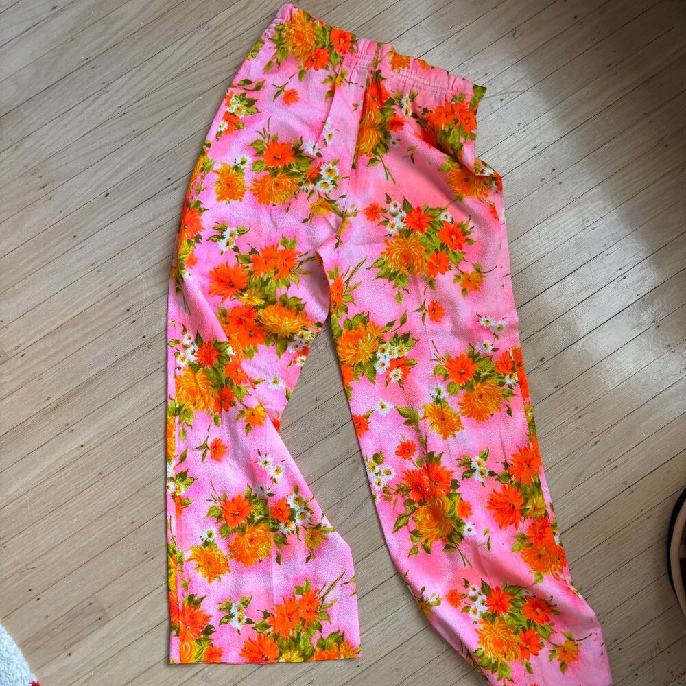 60s/60s Floral Flare Hand Sewn Vintage Trousers - Picture 3 of 11